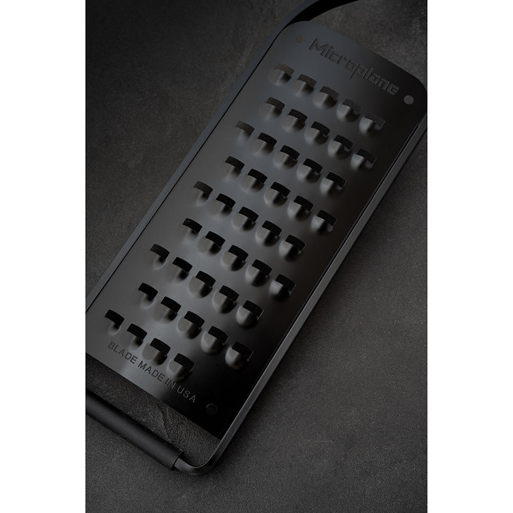 Microplane® Black Sheep Küchenraspel, Sehr Grob