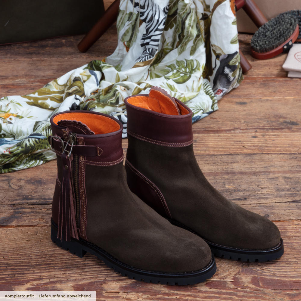 Penelope Chilvers Damen Inclement Cropped Tassel Boot