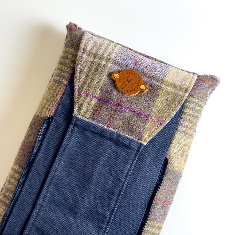 Helen Wells Hundebett-Kissen »Tweed Blackberry«, Gr. L 